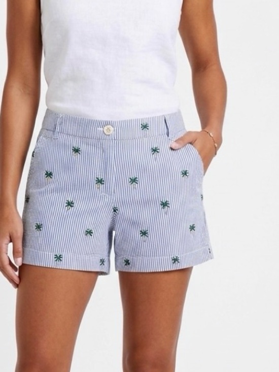 crown & ivy Pants - CROWN & IVY High Waisted Blue & White Striped Shorts w Embroidered Palm Trees